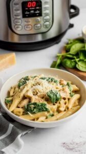 Creamy Chicken And Spinach Pasta1